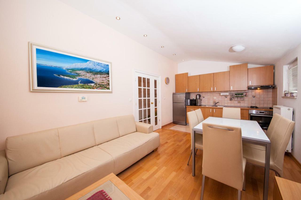 Family Apartments Marita Makarska Dış mekan fotoğraf